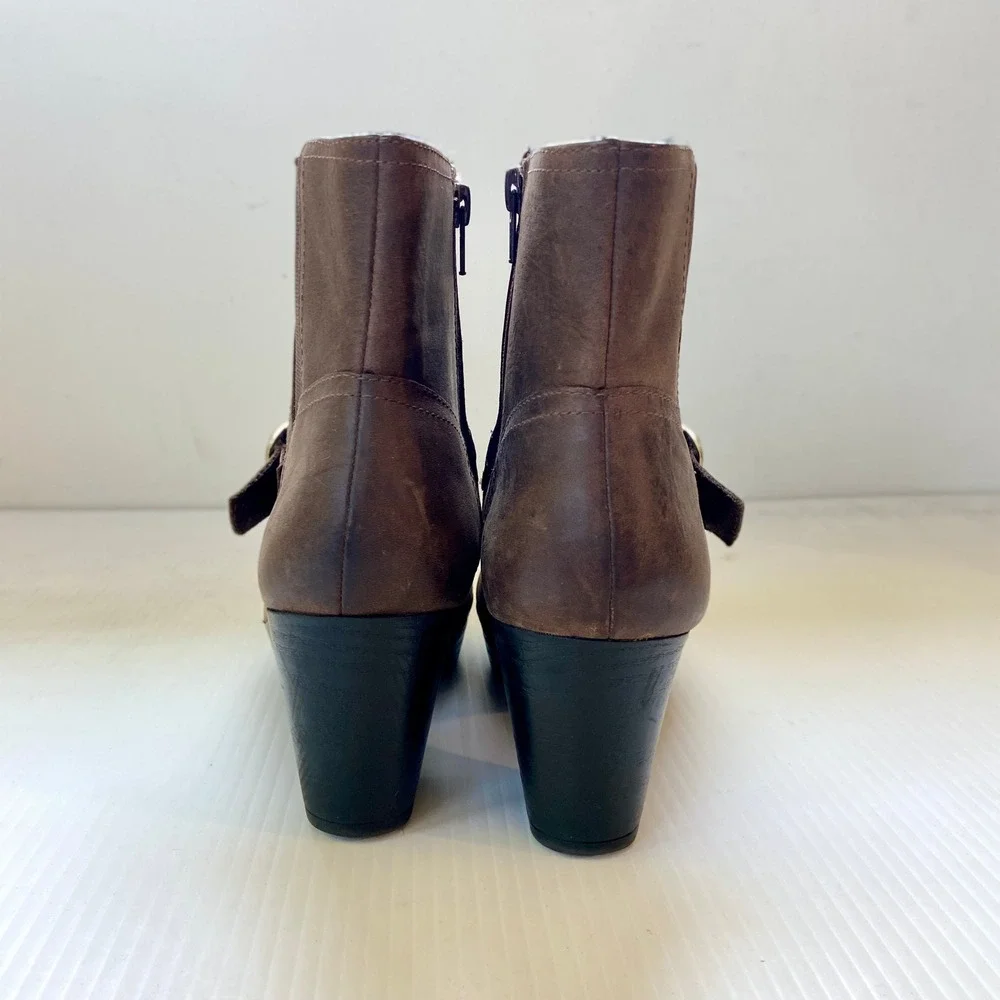 Clarks Brown Leather Studded Buckle Heeled Ankle Boots Womens 8